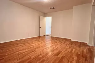 7522 Crisp Wood Ln, Houston, TX 77086 - Photo 9