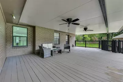 1107 Myrtlewood Drive, Friendswood, TX 77546 - Photo 31