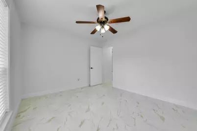 1107 Myrtlewood Drive, Friendswood, TX 77546 - Photo 27