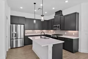 10111 Palm Spgs Pl, Manvel, TX 77583 - Photo 11