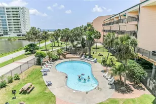 9520 Seawall Blvd, Galveston, TX 77554 - Photo 33