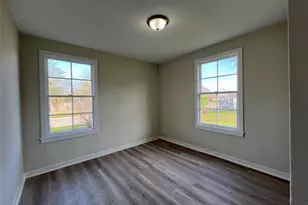 1324 W 10th St, Freeport, TX 77541 - Photo 7