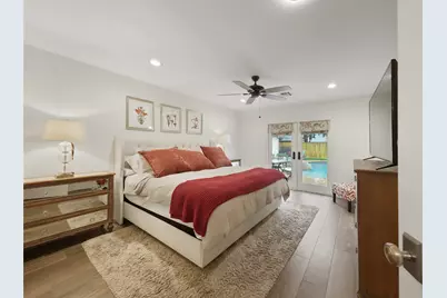 2207 Haverhill Drive, Houston, TX 77008 - Photo 11