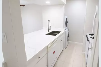 5343 Richmond Avenue #11, Houston, TX 77056 - Photo 11