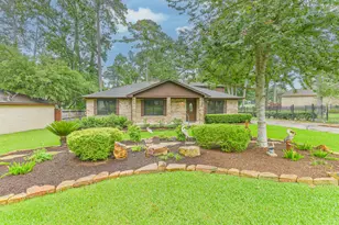252 Springs Edge Dr, Montgomery, TX 77356 - Photo 1