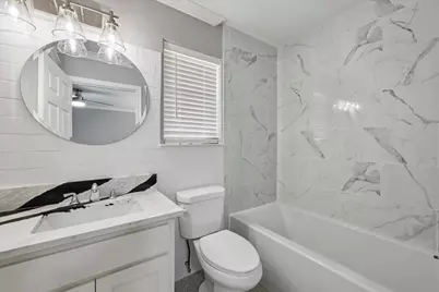 4601 Graves Avenue, Groves, TX 77619 - Photo 11