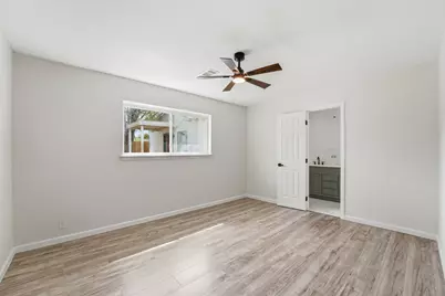4110 Brookston St, Houston, TX 77045 - Photo 9
