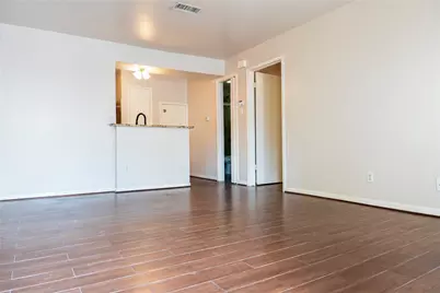 829 Wax Myrtle Lane #A, Houston, TX 77079 - Photo 11
