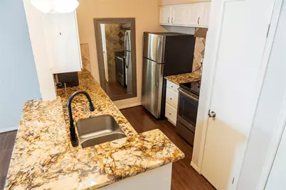 829 Wax Myrtle Lane #A, Houston, TX 77079 - Photo 13