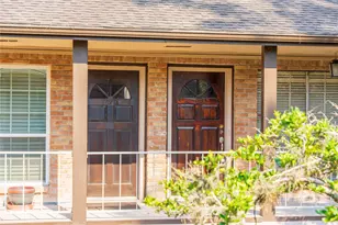 829 Wax Myrtle Ln, Houston, TX 77079 - Photo 1