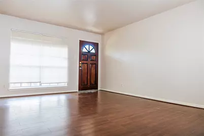 829 Wax Myrtle Lane #A, Houston, TX 77079 - Photo 3