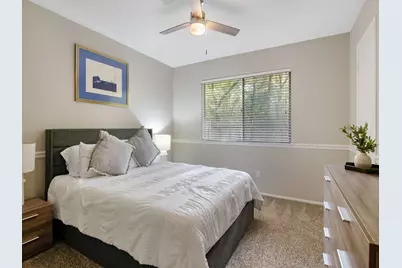 17 W Broken Oak, The Woodlands, TX 77381 - Photo 25