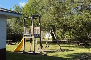 2118 14th Ave N, Texas City, TX 77590 - Photo 15