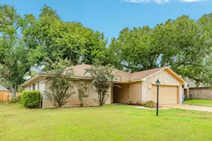 256 Freeman Blvd, West Columbia, TX 77486 - Photo 3