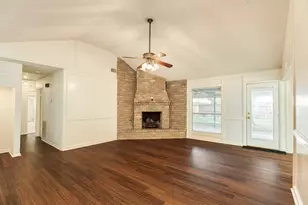 256 Freeman Blvd, West Columbia, TX 77486 - Photo 7