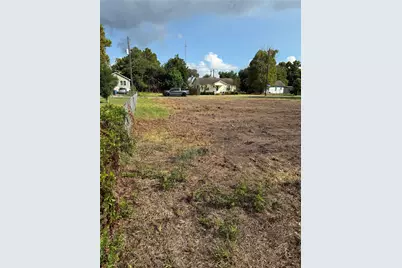 1301 Duke Street, Baytown, TX 77520 - Photo 3