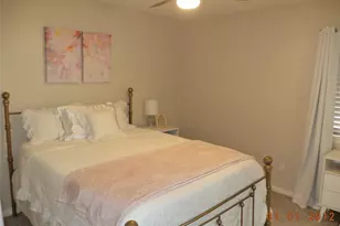2402 Sycamore Ave, Huntsville, TX 77340 - Photo 13