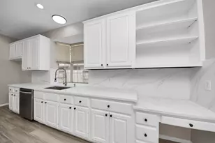 1335 Crescent Pkwy Ct, Houston, TX 77094 - Photo 19