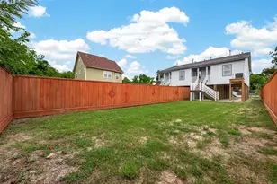 7222 Philibert Ln, Houston, TX 77028 - Photo 23
