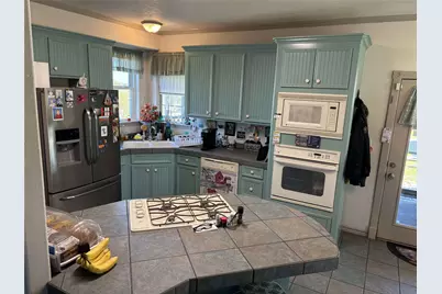 4026 Fm 109, New Ulm, TX 78950 - Photo 11