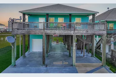 978 Seadrift Drive, Crystal Beach, TX 77650 - Photo 1