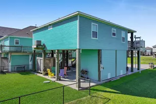 978 Seadrift Dr, Crystal Beach, TX 77650 - Photo 37