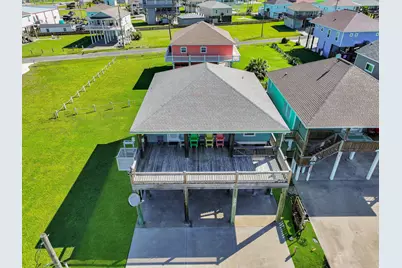 978 Seadrift Drive, Crystal Beach, TX 77650 - Photo 3