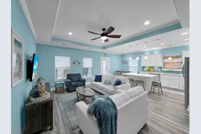 978 Seadrift Drive, Crystal Beach, TX 77650 - Photo 7