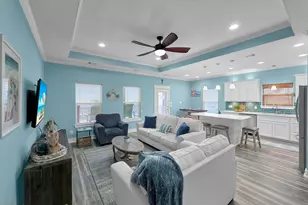 978 Seadrift Dr, Crystal Beach, TX 77650 - Photo 7