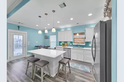 978 Seadrift Drive, Crystal Beach, TX 77650 - Photo 9