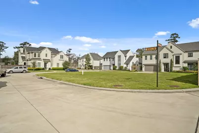 1202 Hilshire Villa Drive, Hilshire, TX 77055 - Photo 17