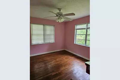 319 E Walnut, Winnie, TX 77665 - Photo 15