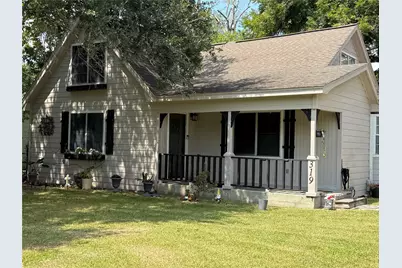 319 E Walnut, Winnie, TX 77665 - Photo 1