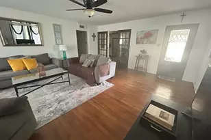 319 E Walnut, Winnie, TX 77665 - Photo 3