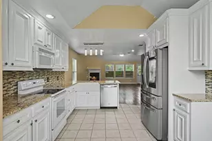 18477 Sunrise Oaks Ct, Montgomery, TX 77316 - Photo 13