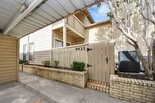 9433 Pagewood Ln, Houston, TX 77063 - Photo 5