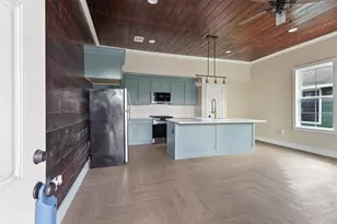 1708 Gentry St St, Houston, TX 77009 - Photo 3