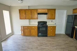 1806 North Ave N, Freeport, TX 77541 - Photo 5