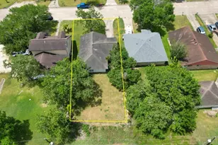 1806 North Ave N, Freeport, TX 77541 - Photo 33