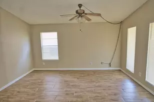 1806 North Ave N, Freeport, TX 77541 - Photo 3