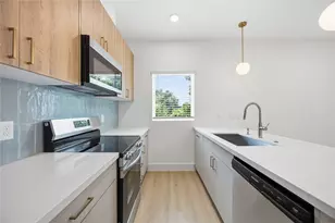 5406 San Jose St, Houston, TX 77020 - Photo 9