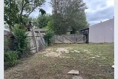 10059 Amber Field Drive, San Antonio, TX 78245 - Photo 13
