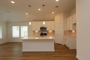 21318 Villa Spruce Ln, Tomball, TX 77377 - Photo 3