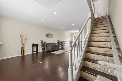 1805 Stoney Brook Dr Drive #103, Houston, TX 77063 - Photo 5