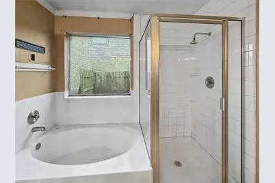 914 Chase Creek Circle, Bacliff, TX 77518 - Photo 15