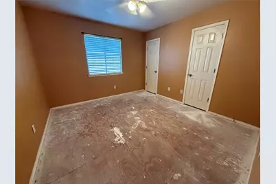 914 Chase Creek Circle, Bacliff, TX 77518 - Photo 17