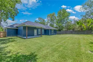 1220 N Neal Pickett Dr, College Station, TX 77840 - Photo 25