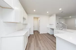 2106 Creole Crk Ln, Houston, TX 77090 - Photo 7