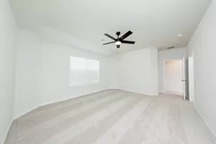 2106 Creole Crk Ln, Houston, TX 77090 - Photo 15
