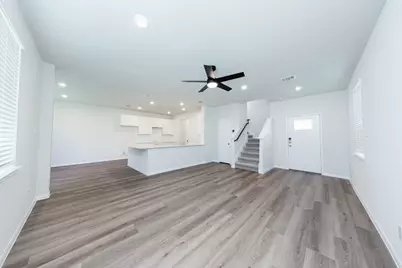2106 Creole Creek Lane, Houston, TX 77090 - Photo 3